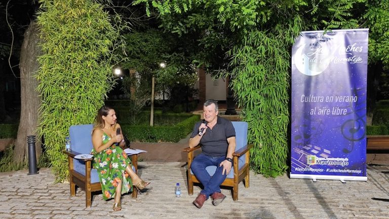 Carlos Lozano desgrana la historia de los jardines del Balneario en los Encuentros de las Noches de Marmolejo