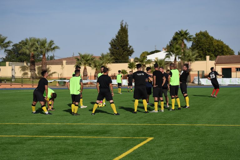 Finalizan los trabajos de renovación del césped del Campo Municipal de Fútbol