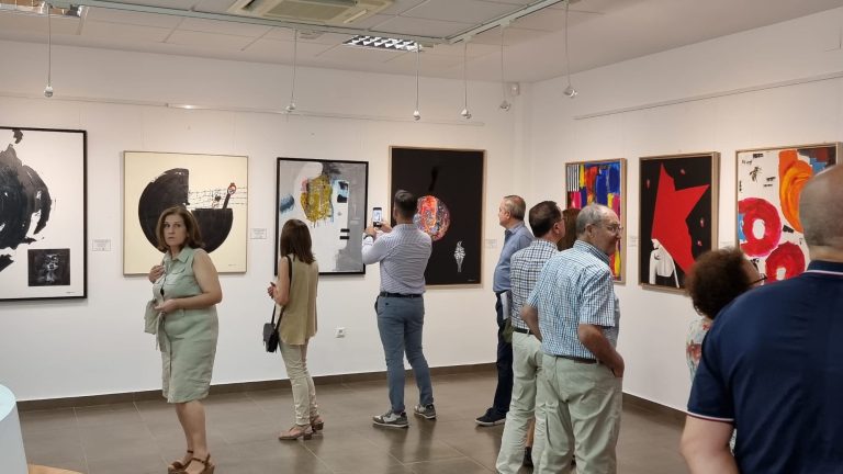 El artista marmolejeño Juan Manuel Centeno presenta la exposición “Constelaciones livianas” en el MAC Mayte Spínola