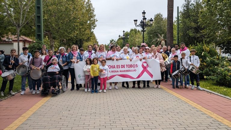 Marmolejo se viste de color rosa una vez más contra el cáncer de mama