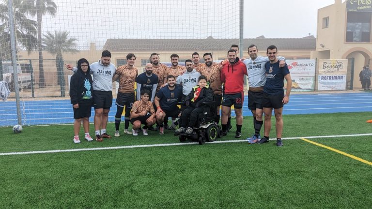 Marmolejo muestra su cara más solidaria con el partido de rugby benéfico