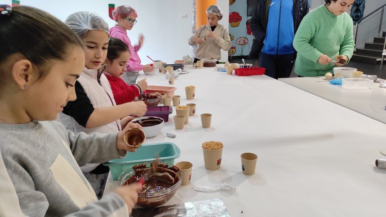 La Casa de la Juventud acoge dos talleres de repostería saludable