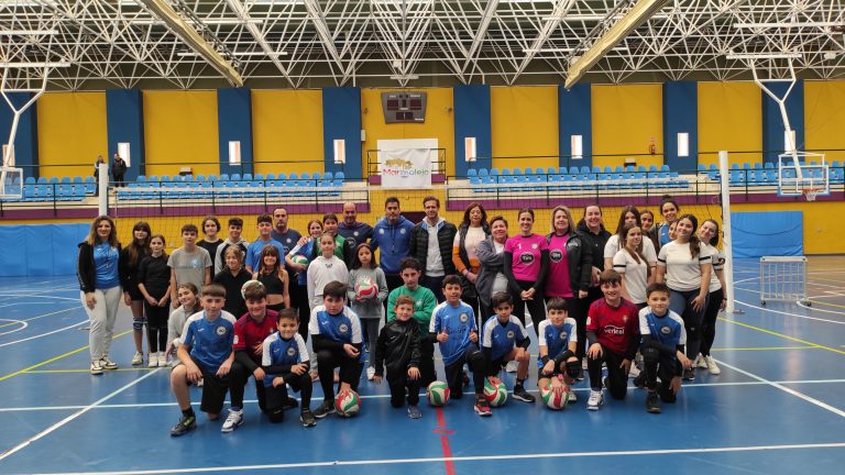 El Club Volk2 organiza un torneo femenino de voley por el 8M