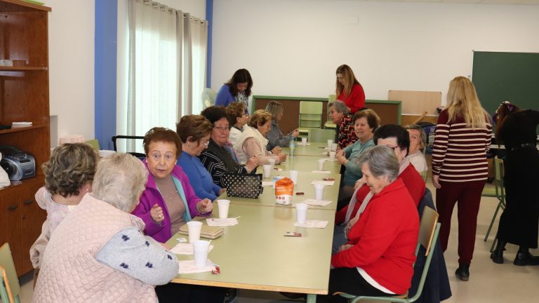 La Escuela de Adultos de Marmolejo acoge el “Trivial de la Igualdad”