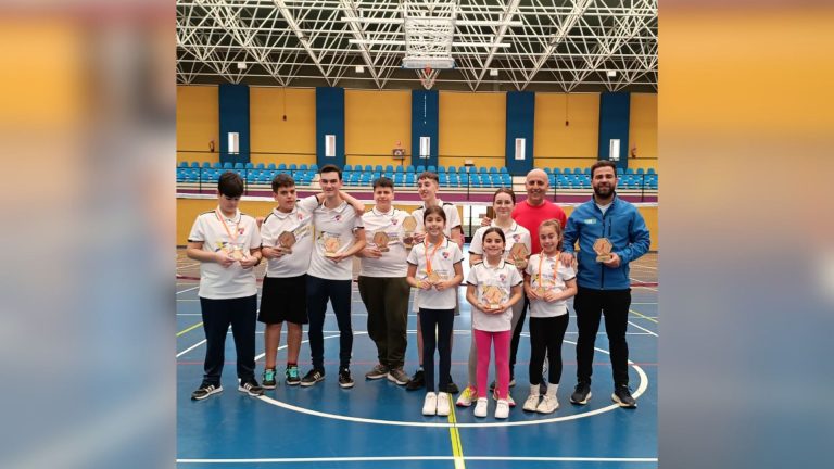 Marmolejo acoge la Concentración-Torneo del Circuito Provincial de Escuelas Deportivas de Bádminton